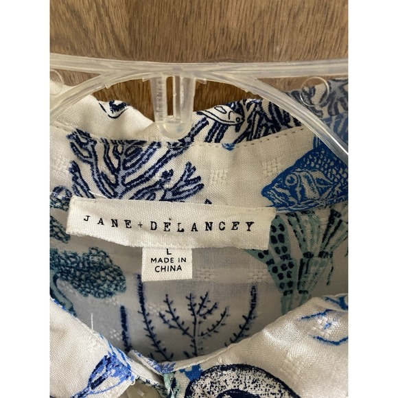 Jane + Delancey White Blue Sea Life Print Short Sleeve Button Blouse L Light - Picture 2 of 13
